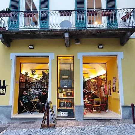 Alibi Bed And Beer 이브레아